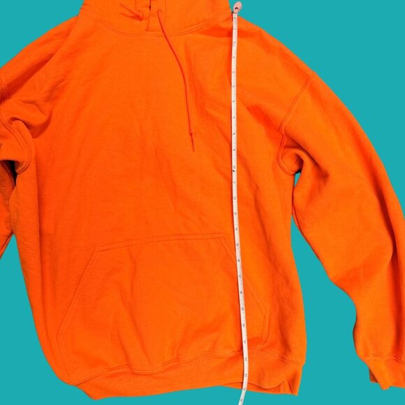 Vintage-Style Gildan Heavy Blend Orange Hoodie – Unisex Size L (Bold Streetwear) - Picture 4 of 8